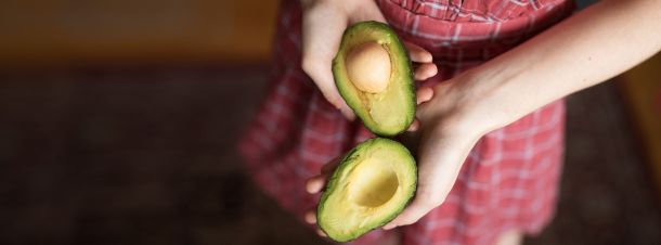 Recette Mousse au chocolat et avocat par Atelier Mundi, tout en chocolat
